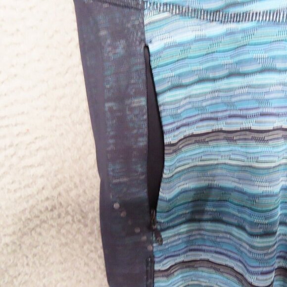 Lululemon Leggings measures as a 4 Stop At Nothing Crop Stripe Mesh Blue Black - Picture 5 of 10